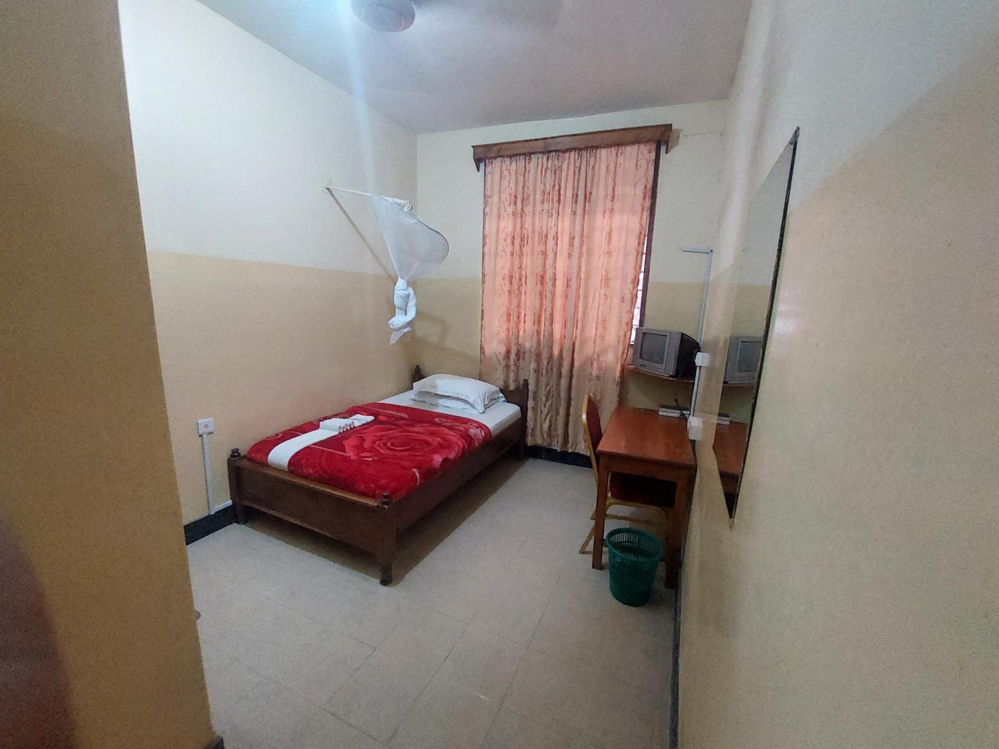 Dolphin Hotel Танга Екстер'єр фото